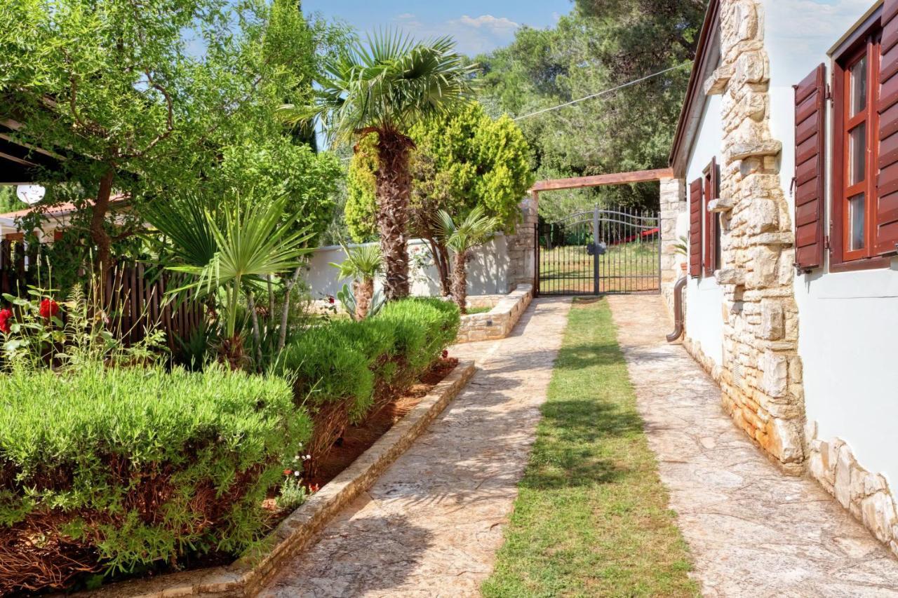 Holiday Home Giardino Marino Pomer Ngoại thất bức ảnh