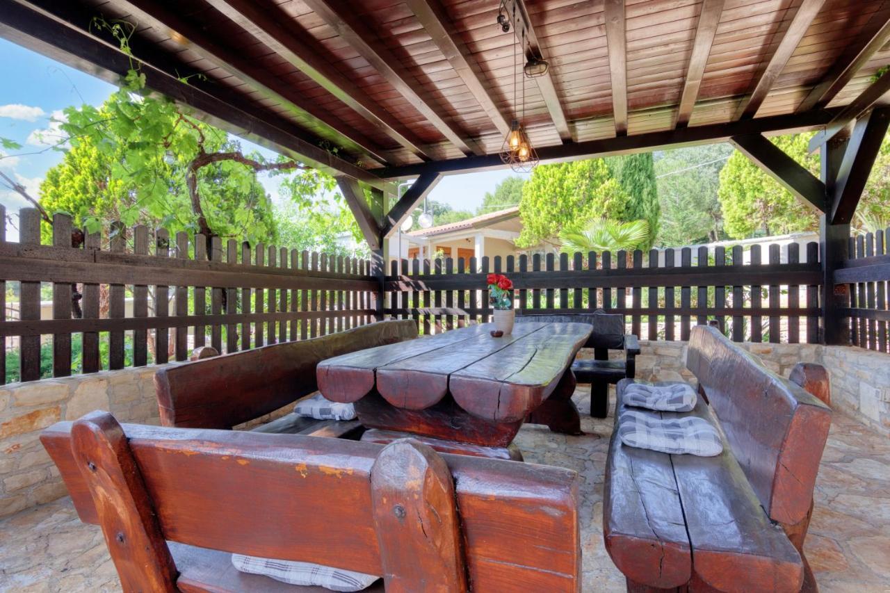Holiday Home Giardino Marino Pomer Ngoại thất bức ảnh