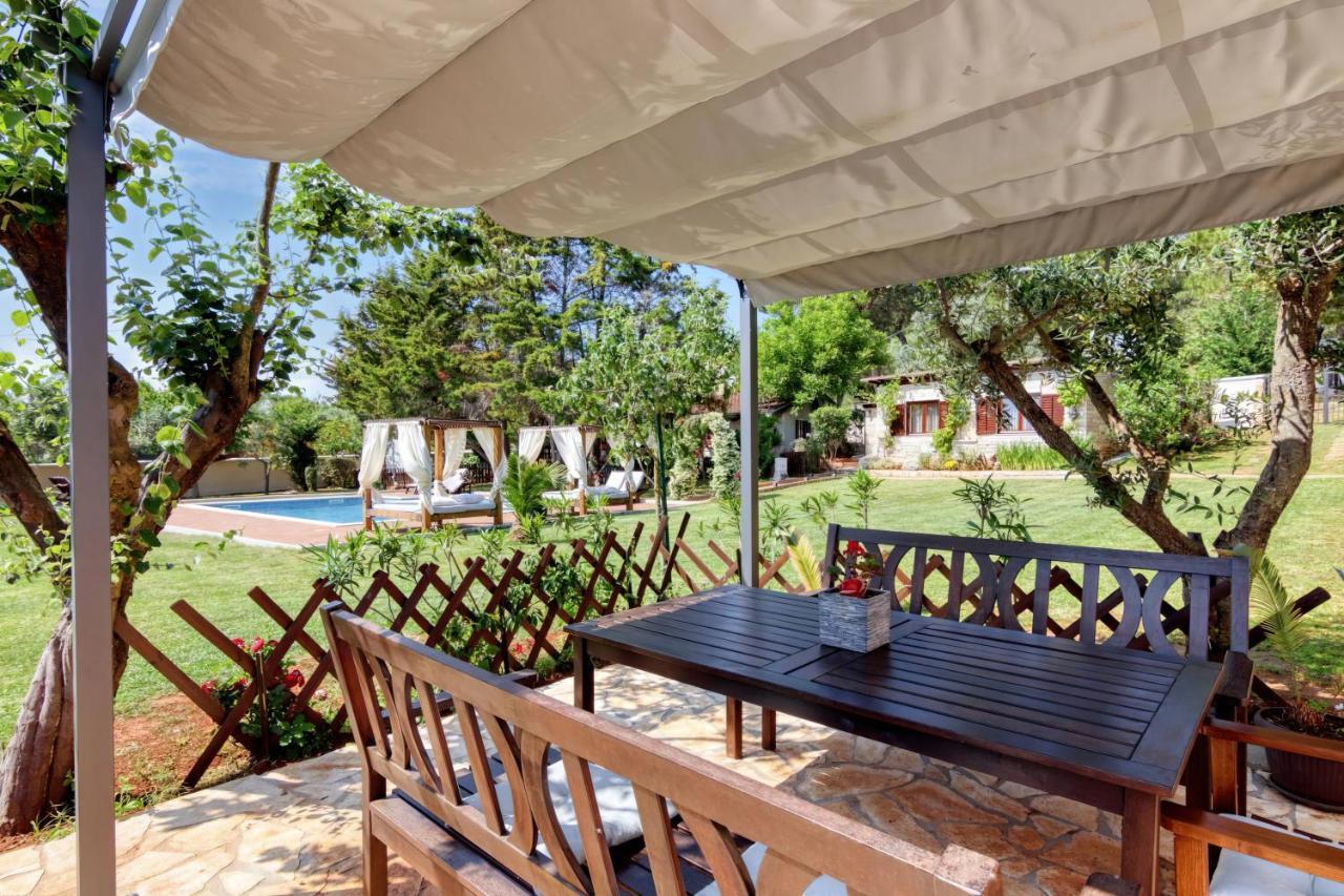 Holiday Home Giardino Marino Pomer Ngoại thất bức ảnh