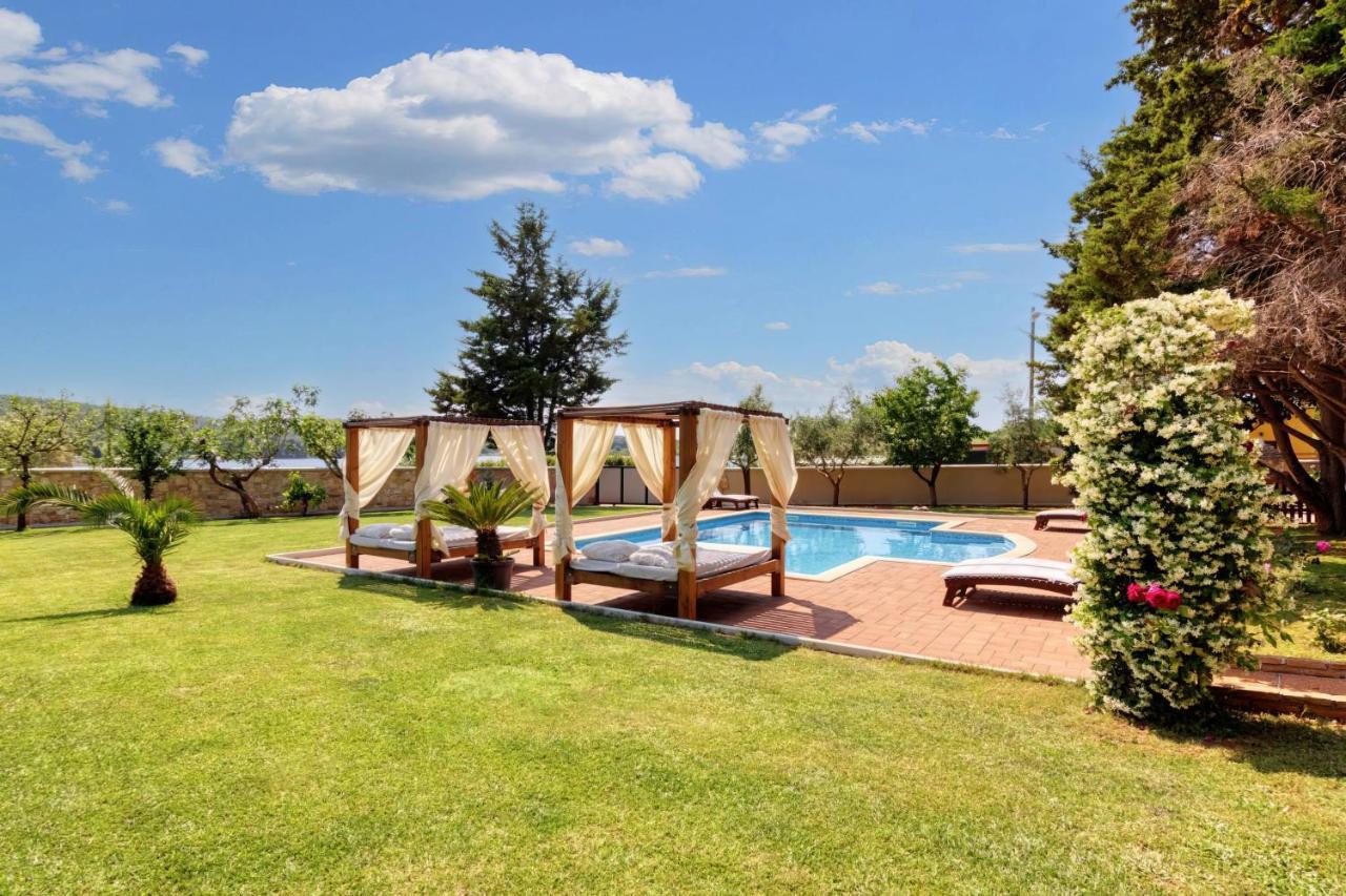 Holiday Home Giardino Marino Pomer Ngoại thất bức ảnh